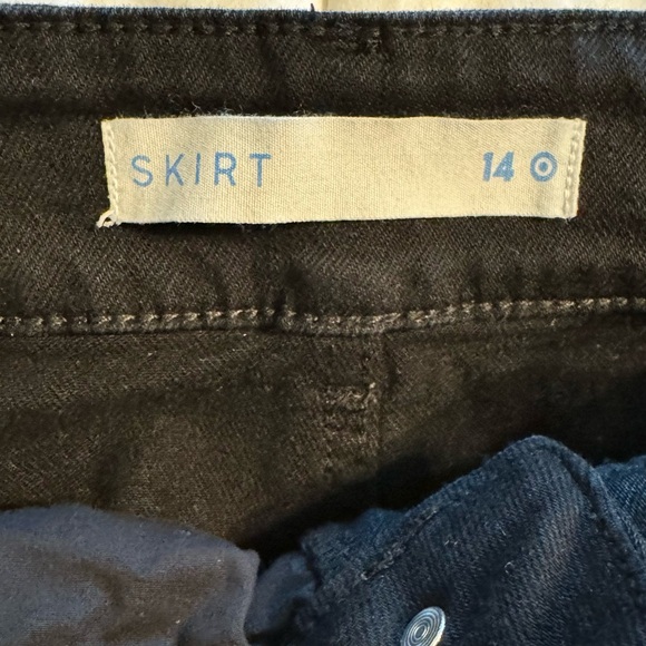 Black denim skirt, size 10 (Australian 14) - Picture 3 of 3